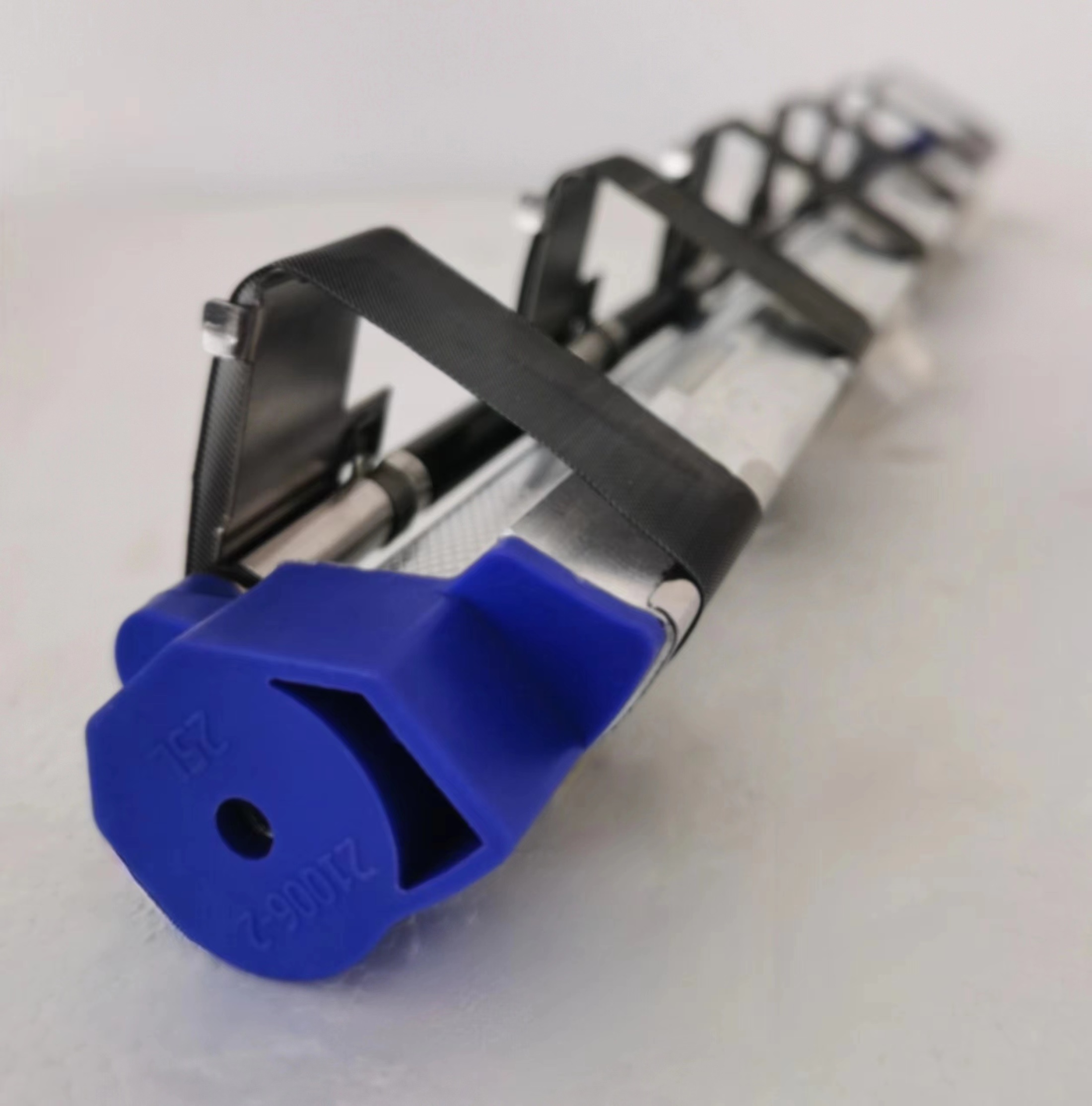 大翻闆(pan)漲力架集(ji)聚管部件(jian)